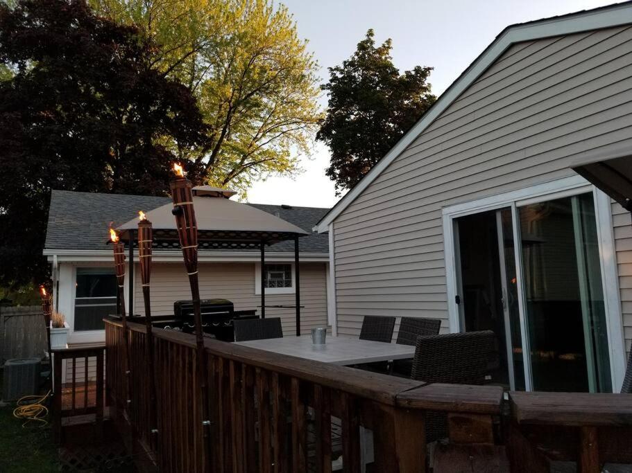 Chain O Lakes Nautical 4Bed 3Bath Waterfront With Bonus Room, Large Deck And Hot Tub Fox Lake Exterior foto
