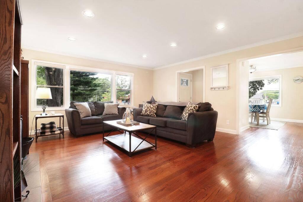 Chain O Lakes Nautical 4Bed 3Bath Waterfront With Bonus Room, Large Deck And Hot Tub Fox Lake Exterior foto