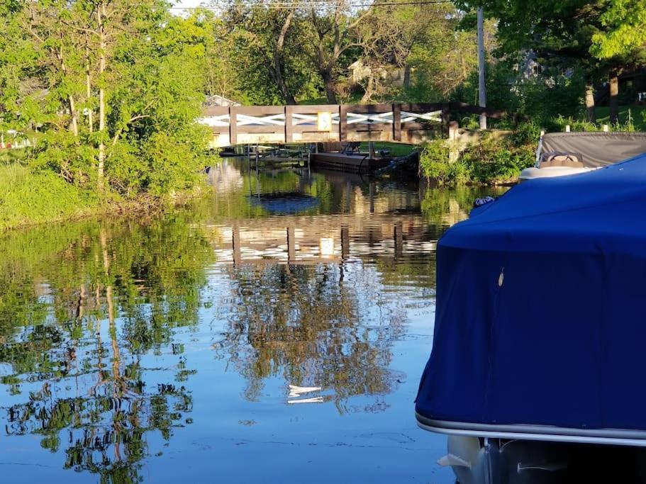 Chain O Lakes Nautical 4Bed 3Bath Waterfront With Bonus Room, Large Deck And Hot Tub Fox Lake Exterior foto